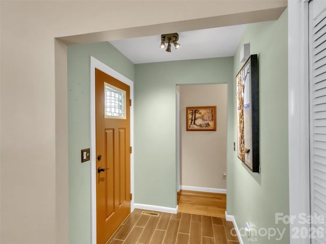 96 Garden Court, Maggie Valley, NC 28751