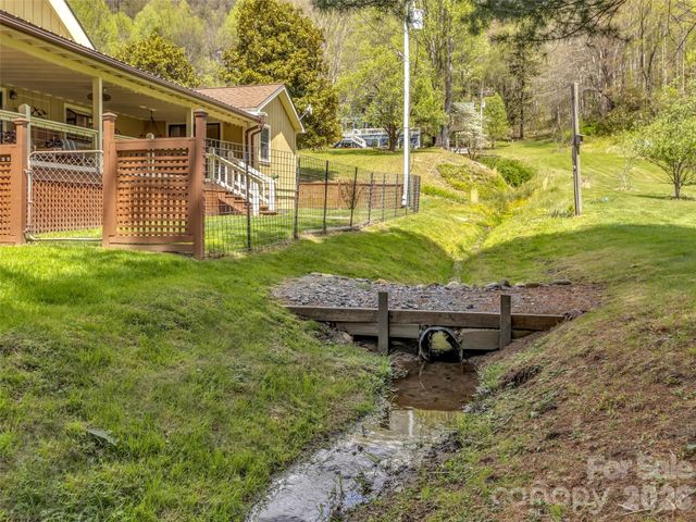 96 Garden Court, Maggie Valley, NC 28751
