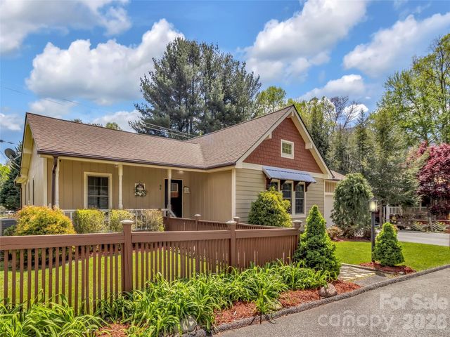 96 Garden Court, Maggie Valley, NC 28751