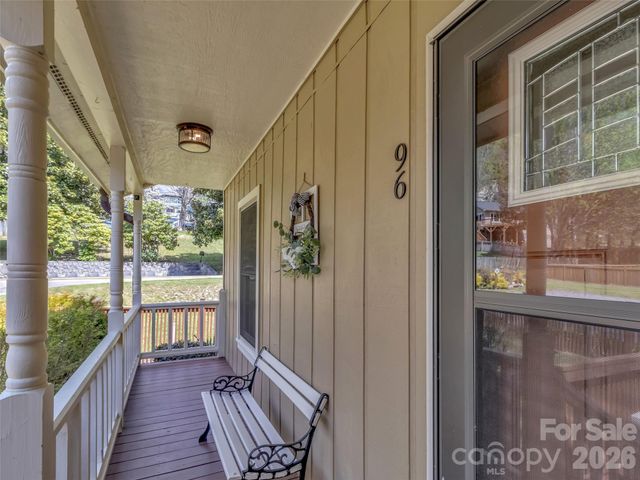 96 Garden Court, Maggie Valley, NC 28751