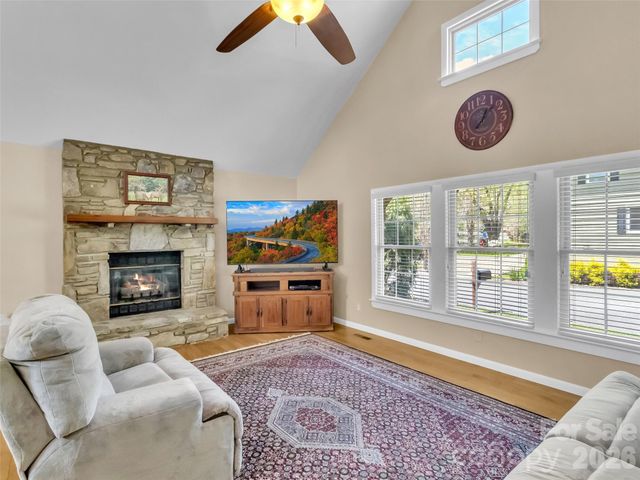 96 Garden Court, Maggie Valley, NC 28751