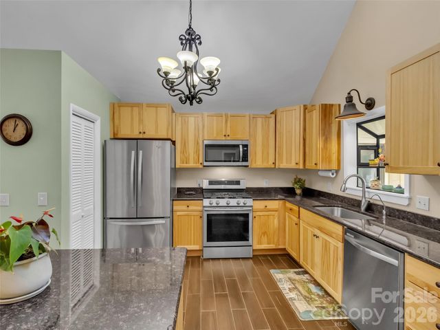 96 Garden Court, Maggie Valley, NC 28751