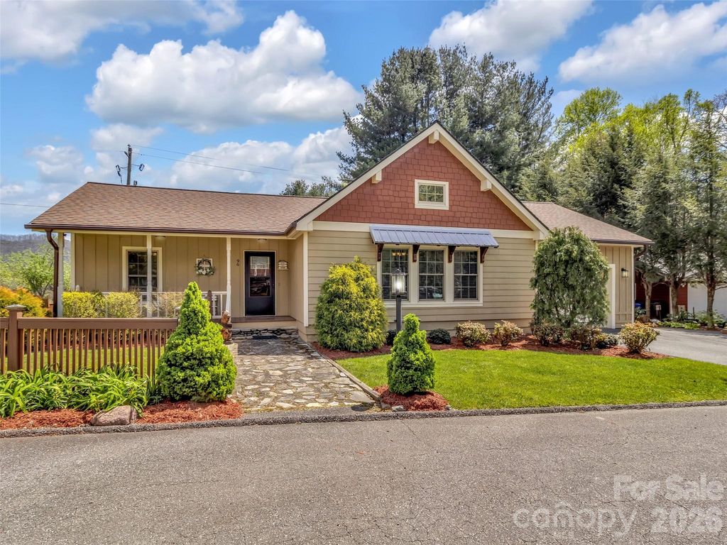 96 Garden Court, Maggie Valley, NC 28751