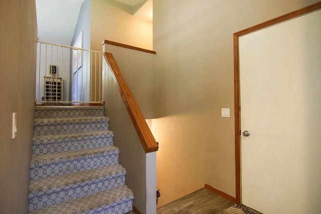 804 Whispering Way, Cottage Grove, WI 53527