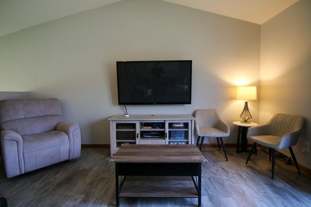 804 Whispering Way, Cottage Grove, WI 53527