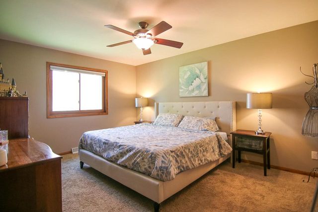 804 Whispering Way, Cottage Grove, WI 53527