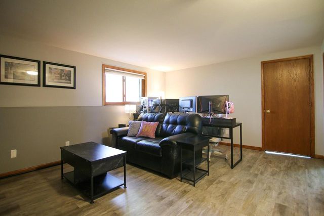 804 Whispering Way, Cottage Grove, WI 53527