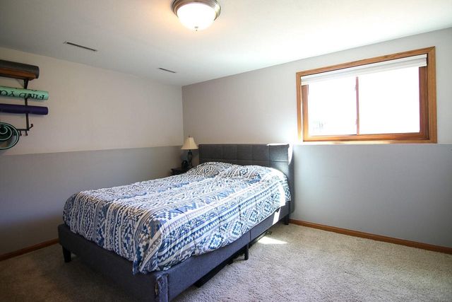 804 Whispering Way, Cottage Grove, WI 53527