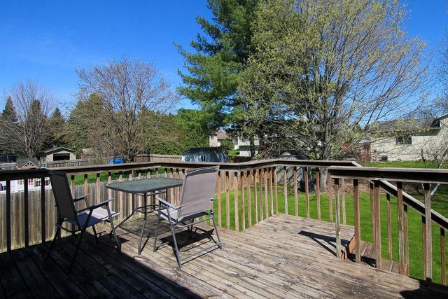 804 Whispering Way, Cottage Grove, WI 53527