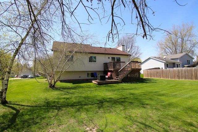 804 Whispering Way, Cottage Grove, WI 53527