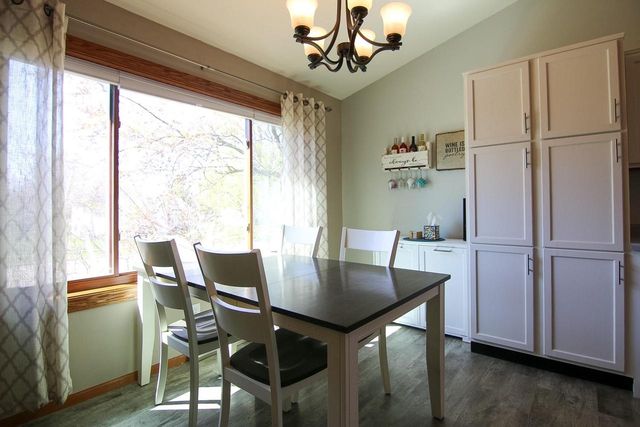 804 Whispering Way, Cottage Grove, WI 53527