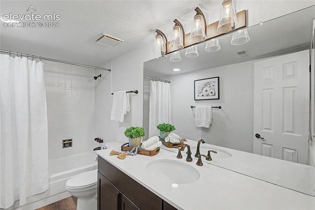 3330 Templeton Gap Road 39, Colorado Springs, CO 80907