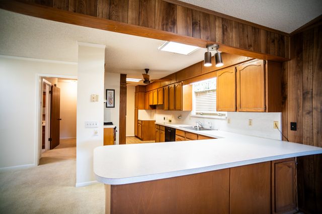 8312 Llano Avenue, Benbrook, TX 76116