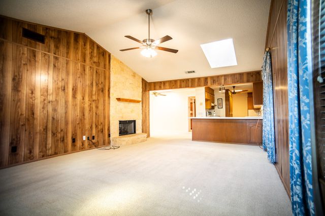 8312 Llano Avenue, Benbrook, TX 76116