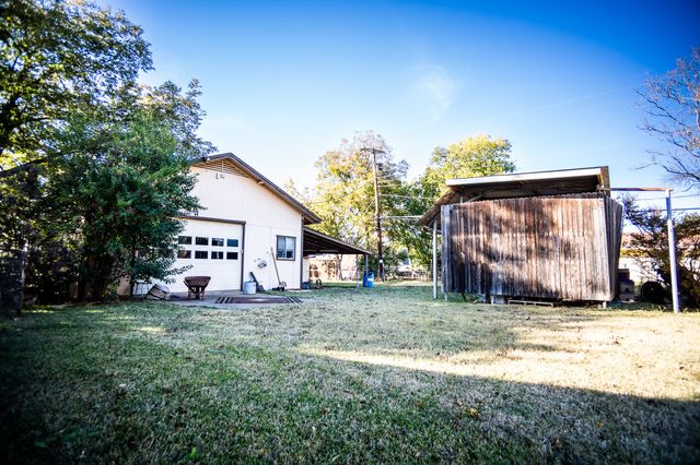 8312 Llano Avenue, Benbrook, TX 76116