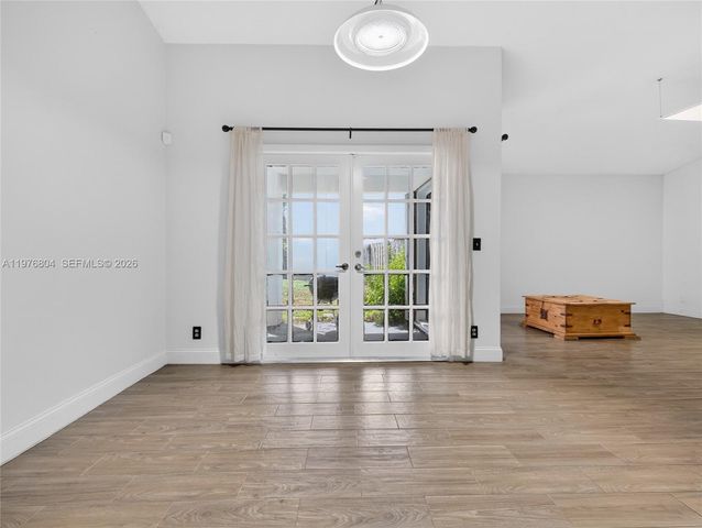 336 S Ketch Dr, Sunrise, FL 33326