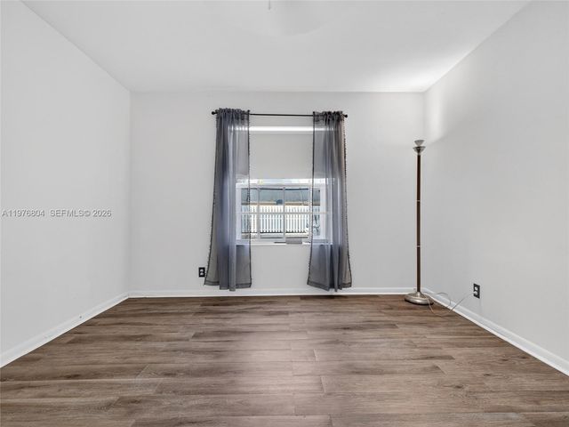 336 S Ketch Dr, Sunrise, FL 33326