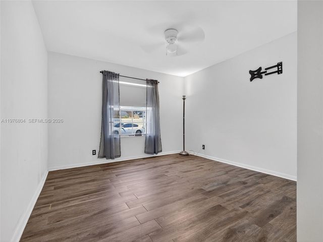 336 S Ketch Dr, Sunrise, FL 33326