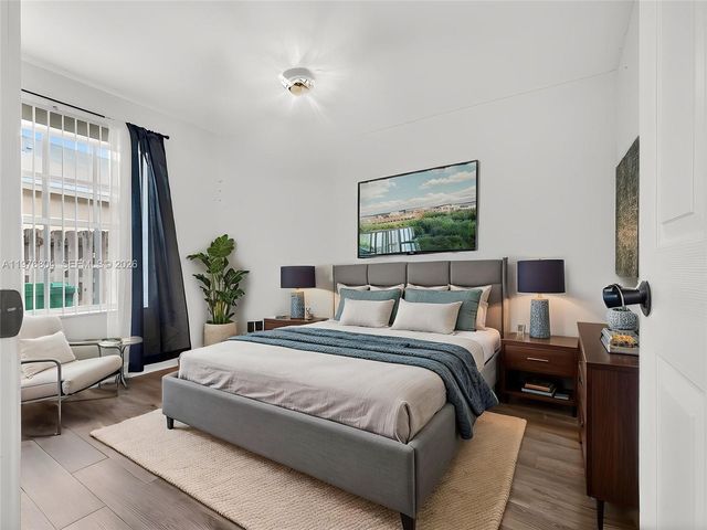 336 S Ketch Dr, Sunrise, FL 33326