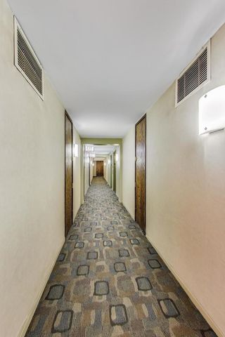 201 E Chestnut Street 3A, Chicago, IL 60611