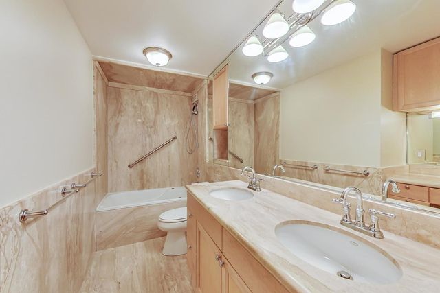 201 E Chestnut Street 3A, Chicago, IL 60611