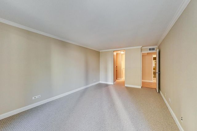 201 E Chestnut Street 3A, Chicago, IL 60611