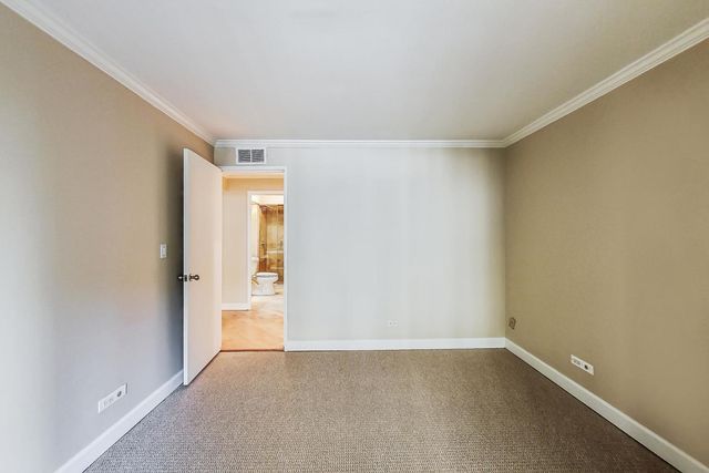 201 E Chestnut Street 3A, Chicago, IL 60611