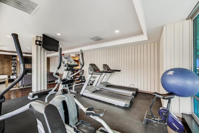 201 E Chestnut Street 3A, Chicago, IL 60611