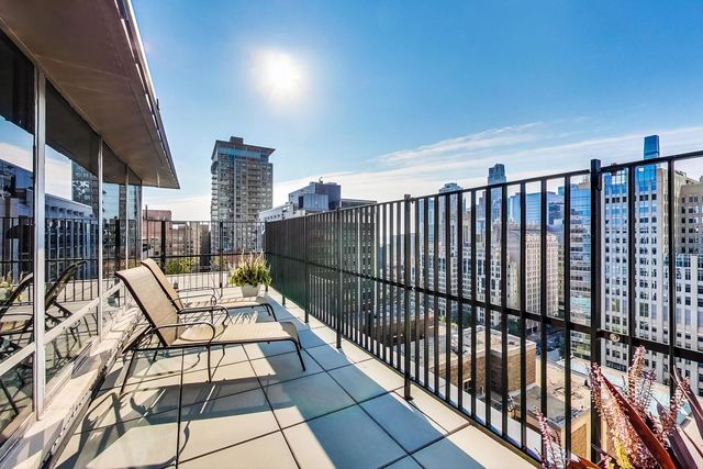 201 E Chestnut Street 3A, Chicago, IL 60611
