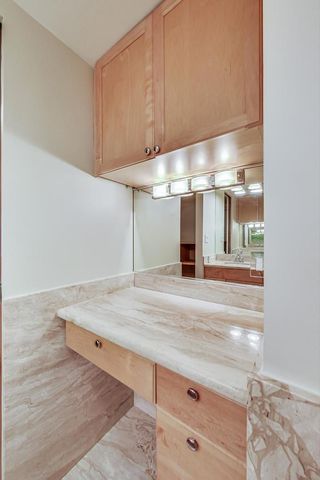 201 E Chestnut Street 3A, Chicago, IL 60611