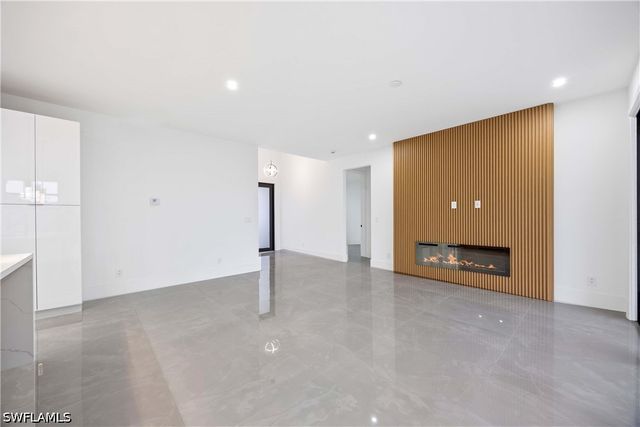 2916 23rd ST W, Lehigh Acres, FL 33971