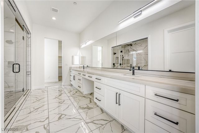 3423 Spanish Winds Court, Las Vegas, NV 89141