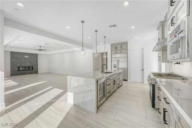 3423 Spanish Winds Court, Las Vegas, NV 89141