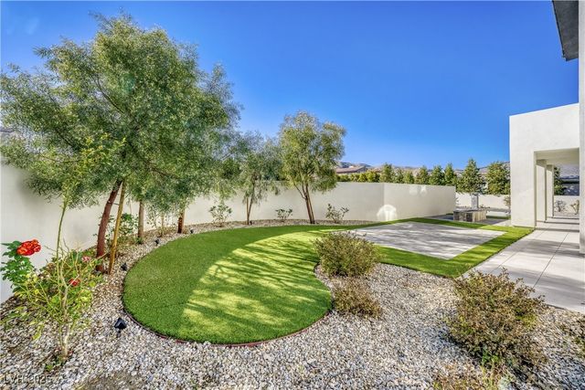 3423 Spanish Winds Court, Las Vegas, NV 89141