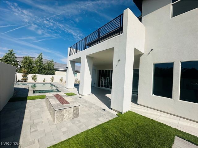 3423 Spanish Winds Court, Las Vegas, NV 89141