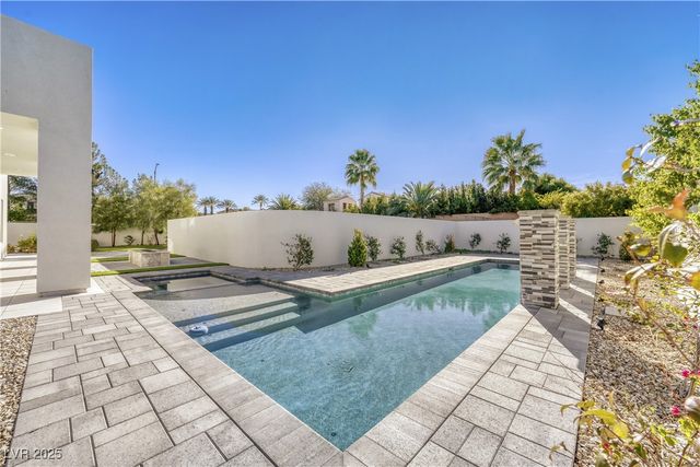 3423 Spanish Winds Court, Las Vegas, NV 89141