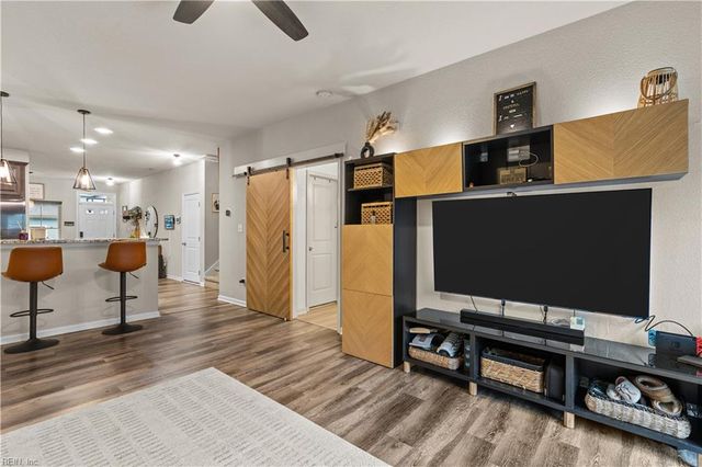 200 Seasons Cir Unit 305, Suffolk, VA 23434