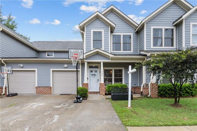 200 Seasons Cir Unit 305, Suffolk, VA 23434
