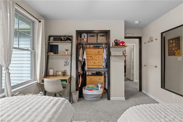 200 Seasons Cir Unit 305, Suffolk, VA 23434