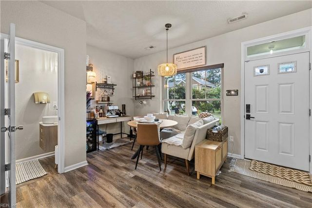200 Seasons Cir Unit 305, Suffolk, VA 23434
