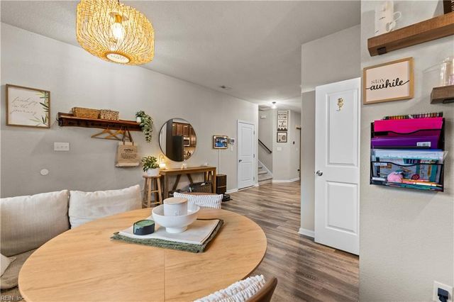 200 Seasons Cir Unit 305, Suffolk, VA 23434