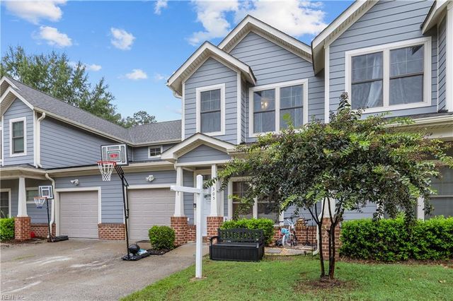 200 Seasons Cir Unit 305, Suffolk, VA 23434