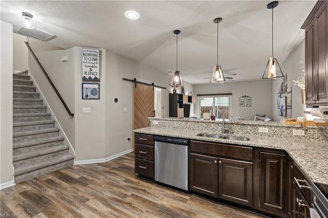 200 Seasons Cir Unit 305, Suffolk, VA 23434