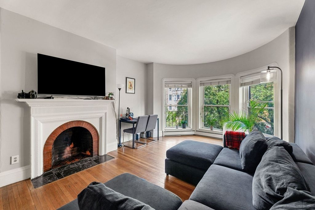 511 Beacon St 11, Boston, MA 02215