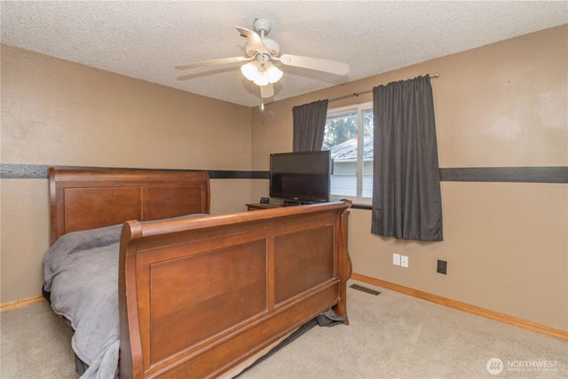 19303 10th Ave E, Spanaway, WA 98387