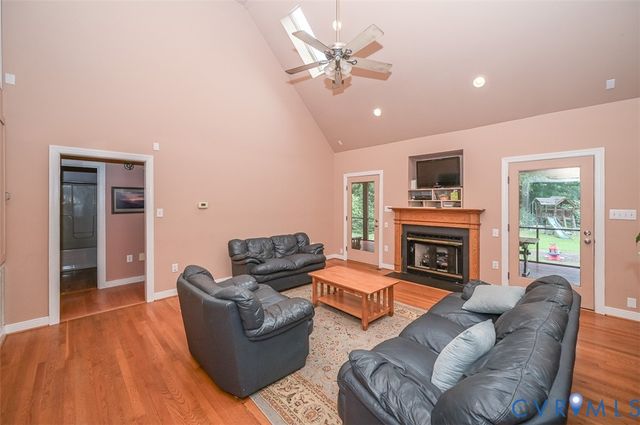 6040 Hare Rd, Henrico, VA 23231