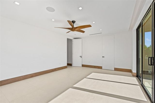 2441 NE 48th Court, Lighthouse Point, FL 33064