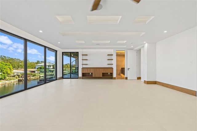 2441 NE 48th Court, Lighthouse Point, FL 33064