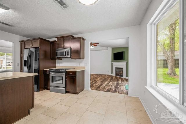 5827 Wood Duck Dr, Pace, FL 32571