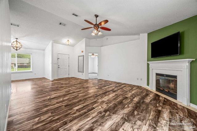 5827 Wood Duck Dr, Pace, FL 32571